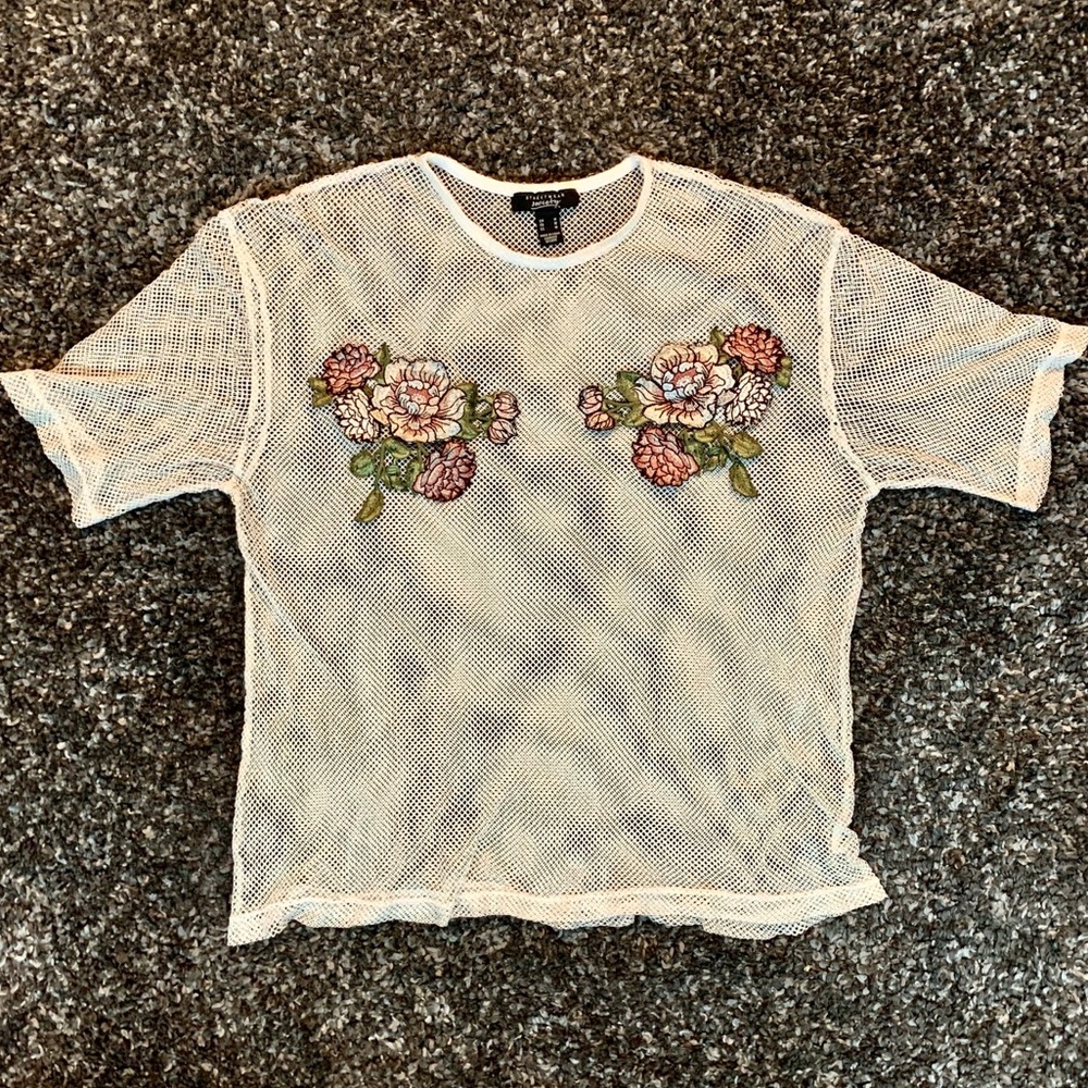 Net Rose Embroidered Loose T-shirt